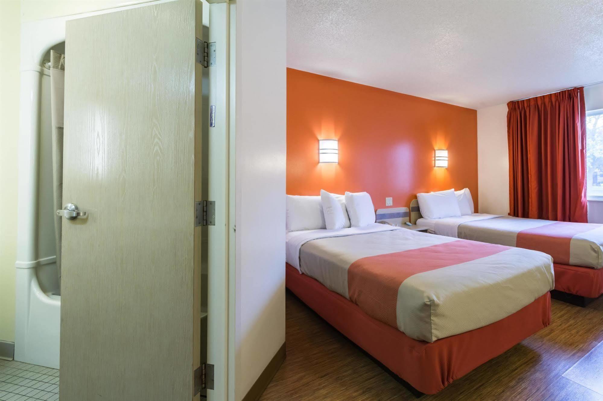 Motel 6-Milan, Oh - Sandusky Eksteriør bilde